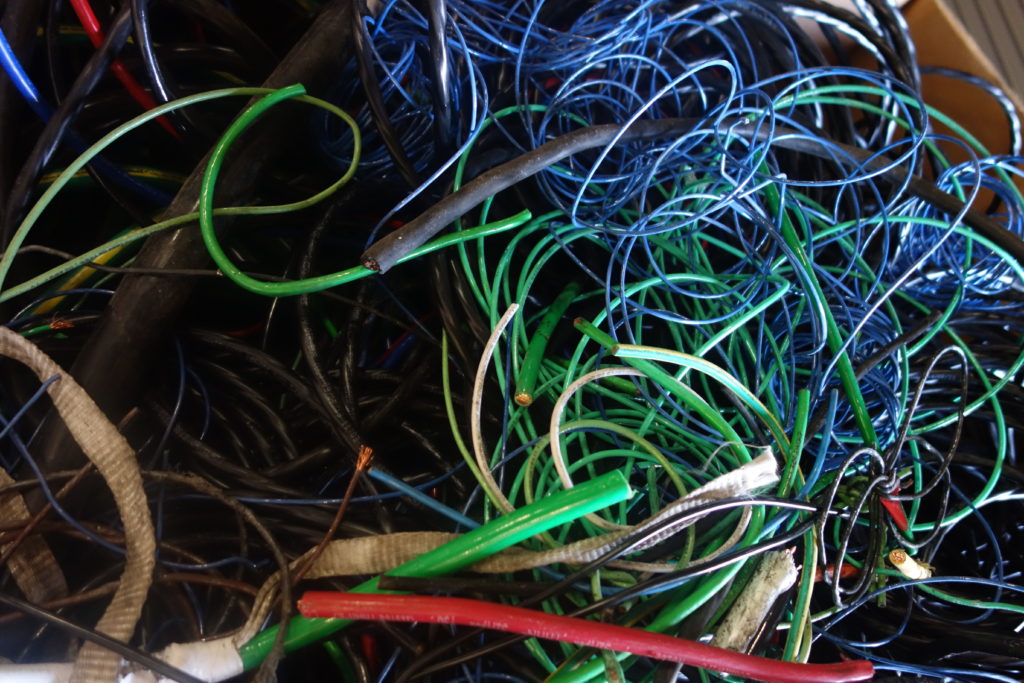 wires & electronic waste for recycling